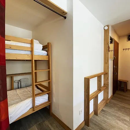 Renove Pour 4, Aux Pieds, La Croisette, Les Menuires - Fr-1-452-230 Apartment *