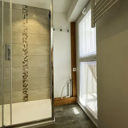 Apartment Renove Pour 4, Aux Pieds, La Croisette, Les Menuires - Fr-1-452-230