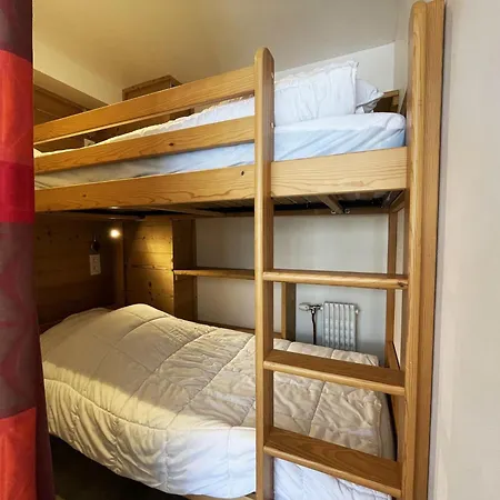 Renove Pour 4, Aux Pieds, La Croisette, Les Menuires - Fr-1-452-230 Apartment *